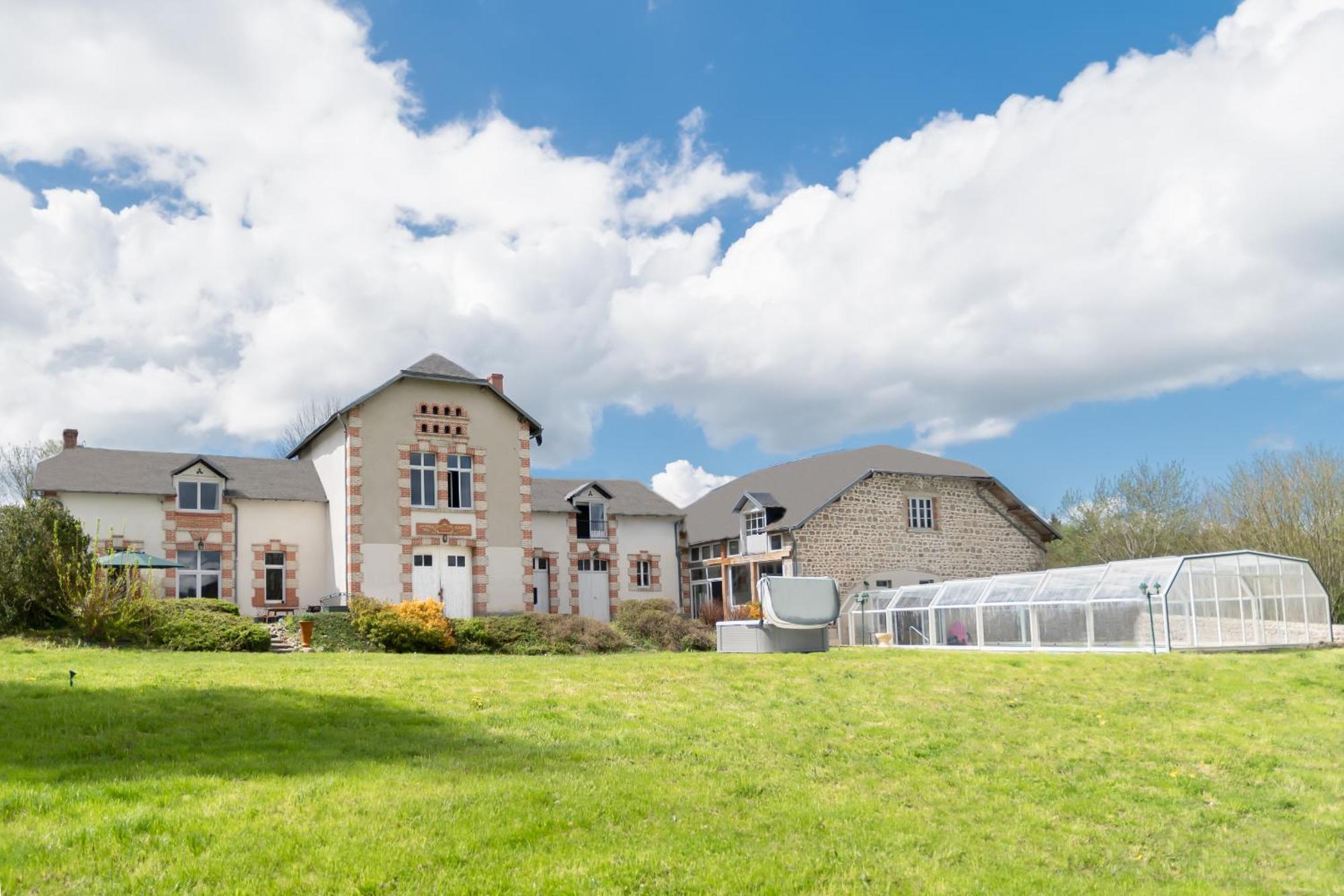 Chateau De Chazelpaud Saint-Bard Exterior foto